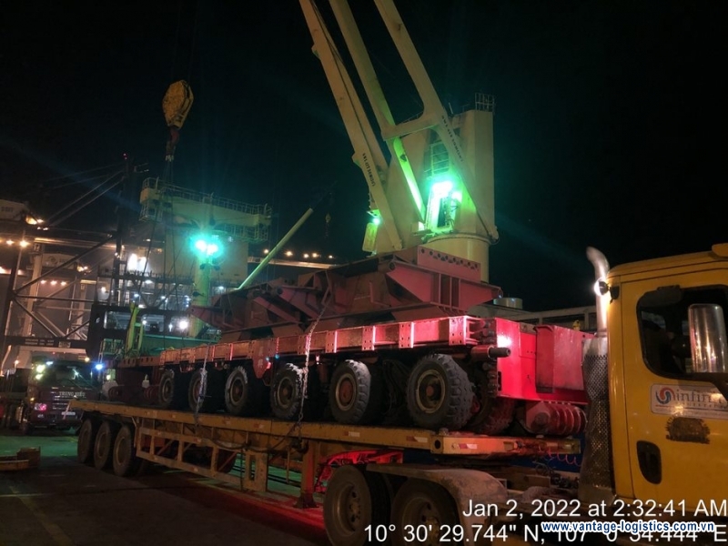 vantage successfully handled an import shipment kamag spmt 44 axels