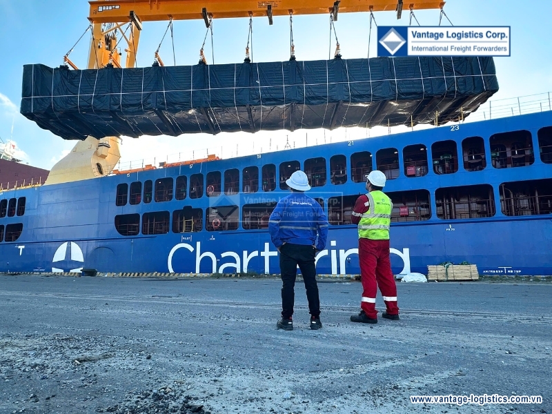 vantage logistics  3700 tons of heavy lift cargo from quang ngai viet nam to singapore  ?? delivered safely and on schedule
